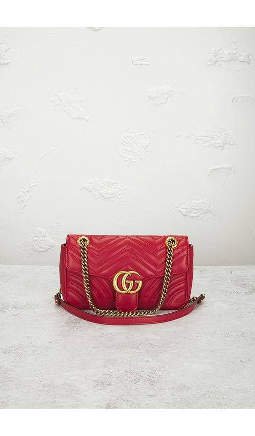Gucci GG Marmont Shoulder Bag in Red - FWRD Renew - Modalova