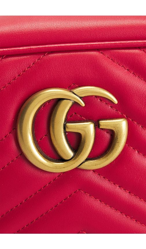 Gucci Mini GG Marmont Shoulder Bag in - FWRD Renew - Modalova