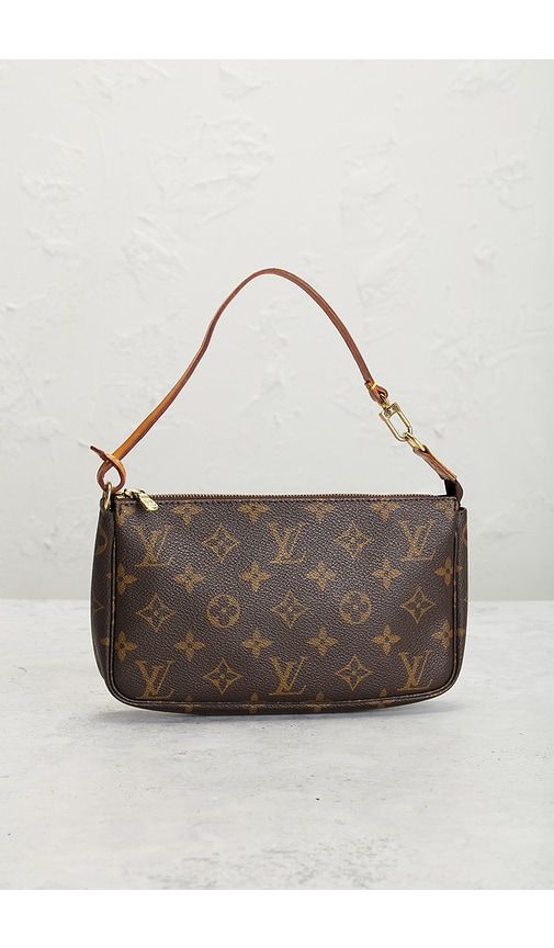 Louis Vuitton Monogram Pochette Accessoires Shoulder Bag in - FWRD Renew - Modalova