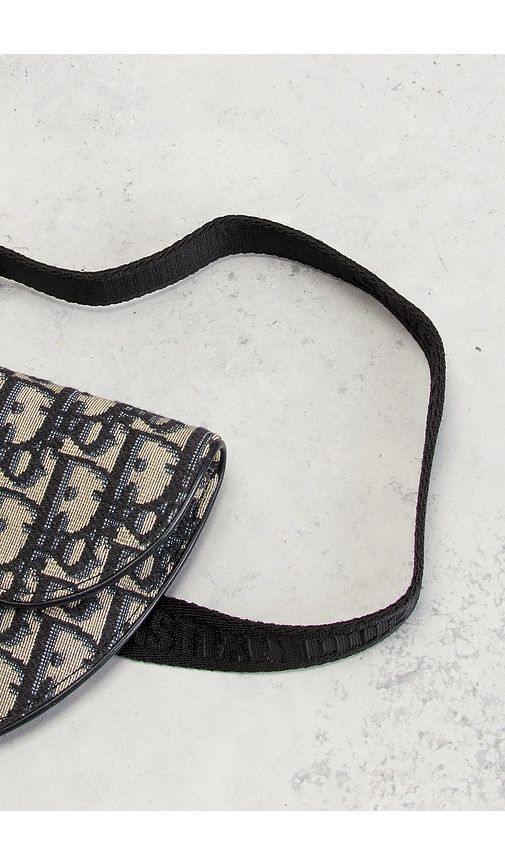 Dior Trotter Oblique Saddle Belt Bag in - FWRD Renew - Modalova