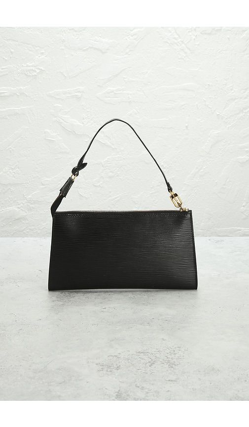 Louis Vuitton Epi Pochette Accessoires 24 Shoulder Bag in - FWRD Renew - Modalova