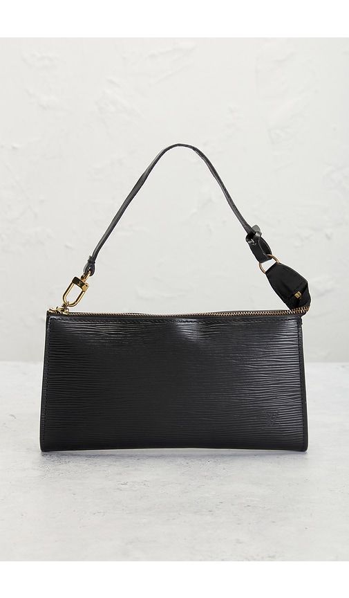 Louis Vuitton Epi Pochette Accessoires 21 Shoulder Bag in - FWRD Renew - Modalova