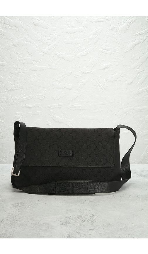 Gucci Messenger Bag in - FWRD Renew - Modalova