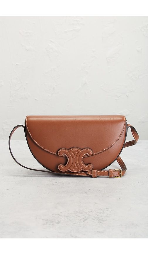 Celine Besace Cuir Triomphe Shoulder Bag in - FWRD Renew - Modalova