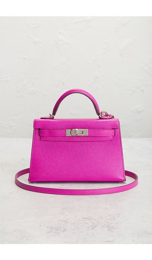 Hermes Epsom Kelly 20 Handbag in Pink - FWRD Renew - Modalova