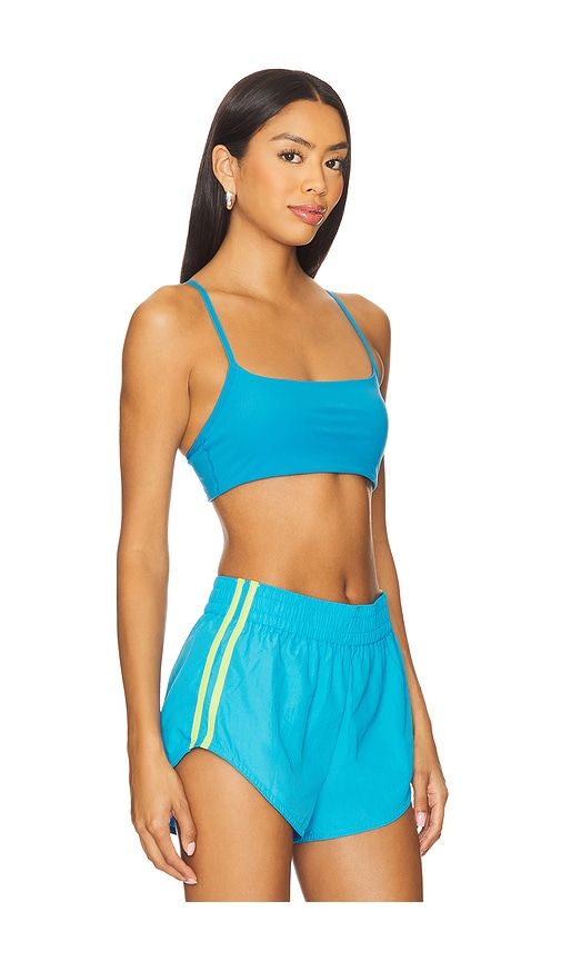 Criss Cross Sports Bra in Blue. - size XL (also in L) - FORM - Modalova