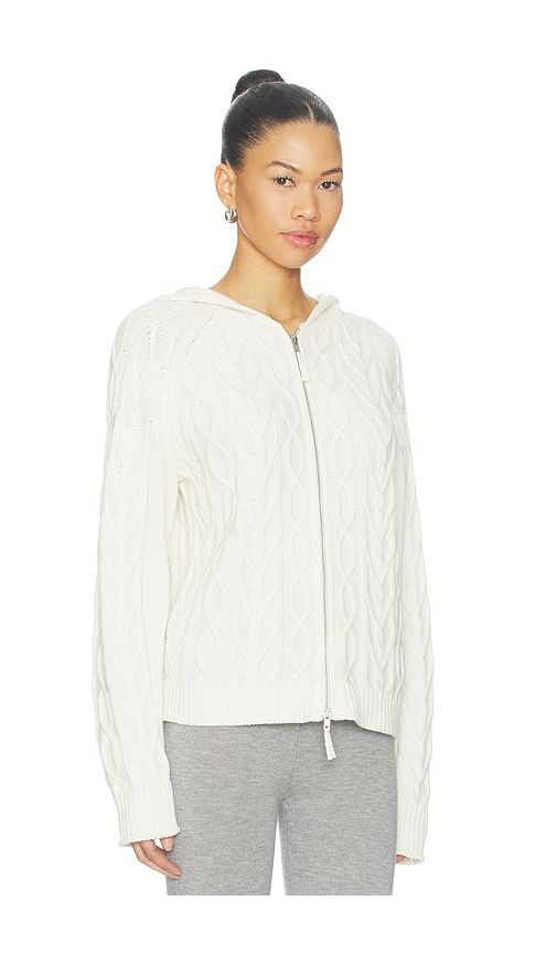 Salem Cable Knit Oversized Zip Up Hoodie in White. - size M (also in S, XS) - Frankies Bikinis - Modalova