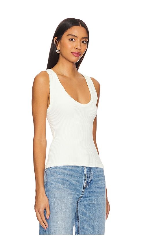 X Intimately FP Clean Slate Tank in Ivory. - size M/L (also in L/XL) - Free People - Modalova