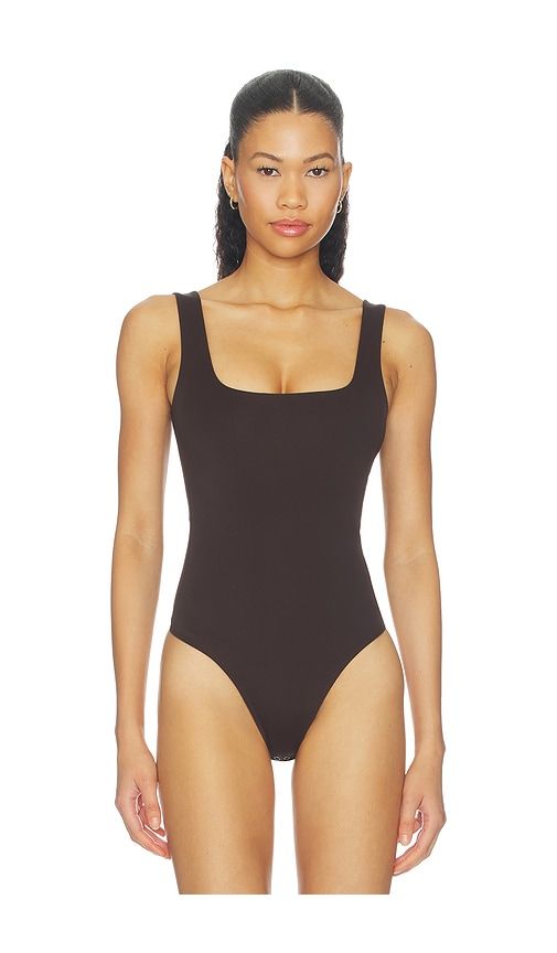 The Sculpting Modern Tank Top in Brown. - size S (also in XS) - Good American - Modalova