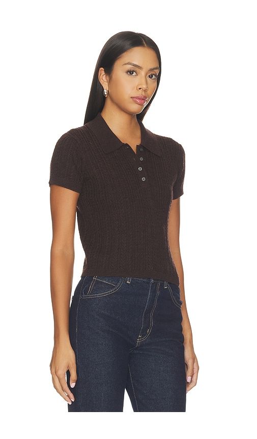 The Micro Cable Polo Shirt in Brown. - size L (also in M, S, XL, XS) - Good American - Modalova