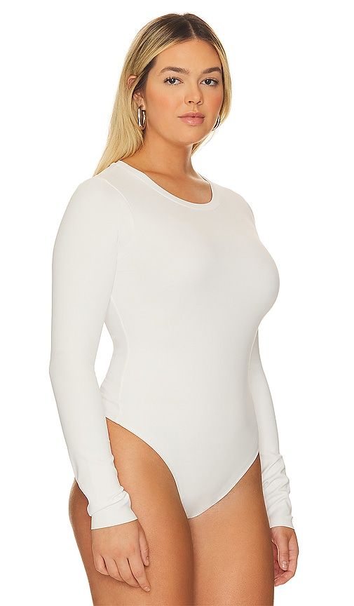 Sculpting Crew Bodysuit in . Taglia 2X. Also in 3X - Good American - Modalova