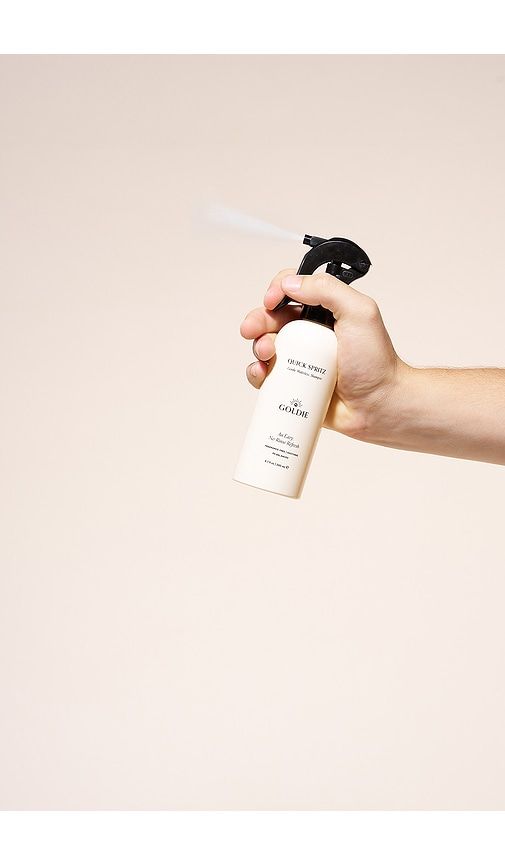 Quick Spritz Waterless Shampoo in Ivory - Goldie Dog Essentials - Modalova