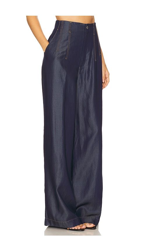 Nia High Waisted Jeans in Blue. - size 36 (also in 40) - Gestuz - Modalova