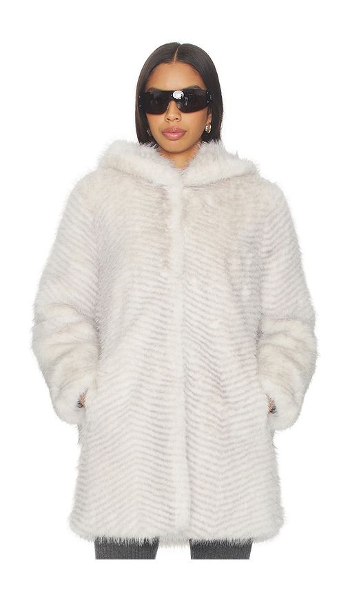 Eden Faux Fur Coat in Cream. - size S (also in XL) - Generation Love - Modalova