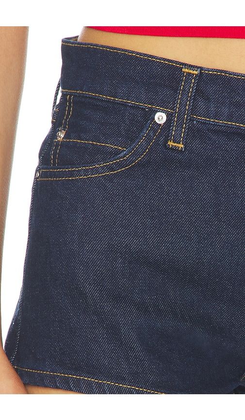Florence Low Rise Mini Short in . Taglia 24. Also in 25, 26, 27, 28, 29, 30, 31, 32 - GRLFRND - Modalova