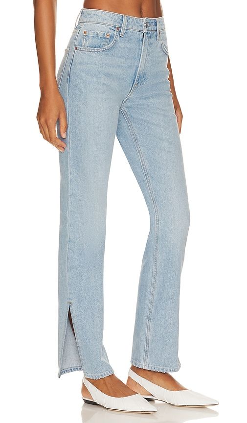Harlow Petite High Rise Boot With Slit Hem Jeans in Denim-Light. - size 23 (also in 29) - GRLFRND - Modalova