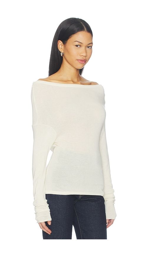 Off Shoulder Long Sleeve Tee in . - size L (also in M, S, XL, XS) - GRLFRND - Modalova