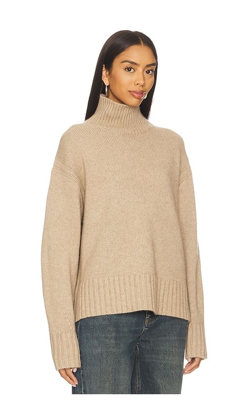 Cozy Turtleneck Sweater in Beige. - size L (also in M, S) - Guest In Residence - Modalova
