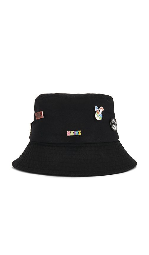 Happy Caps Pin Bucket Hat in Black - Happy Caps - Modalova
