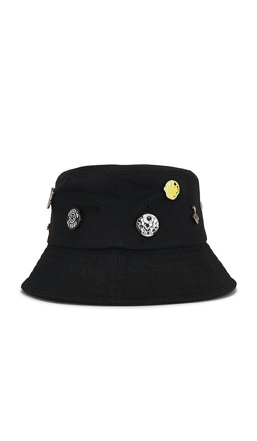 Happy Caps Pin Bucket Hat in Black - Happy Caps - Modalova