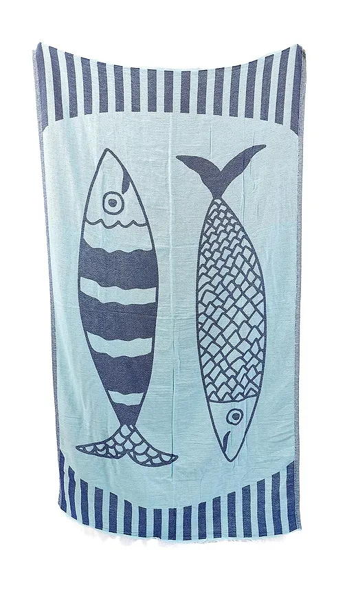 Hat Attack Novelty Towel in Navy - Hat Attack - Modalova