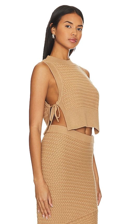 X REVOLVE Lilja Top in Tan. - size M (also in L) - House of Harlow 1960 - Modalova