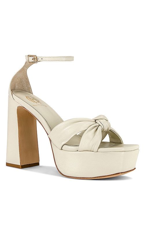 X REVOLVE Jin Platform in . - size 10 (also in 6, 7.5, 8, 8.5, 9, 9.5) - House of Harlow 1960 - Modalova