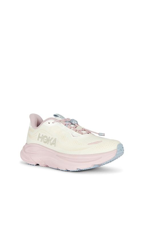 Clifton 11 Gtx Sneaker in Pink. - size 6 (also in 8, 8.5, 9, 9.5) - HOKA - Modalova