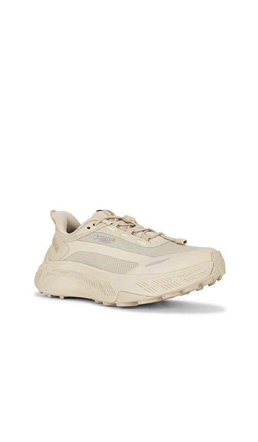 Transport 2 Gtx Sneaker in Taupe. - size 6 (also in 6.5, 7, 7.5, 8, 8.5, 9, 9.5) - HOKA - Modalova