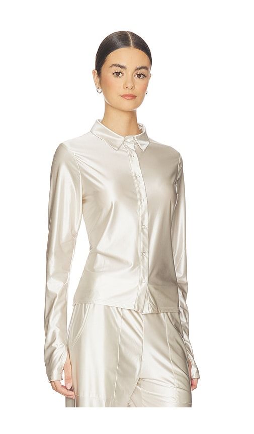 Thea Shirt in Metallic Silver. - size M (also in S) - Heroine Sport - Modalova
