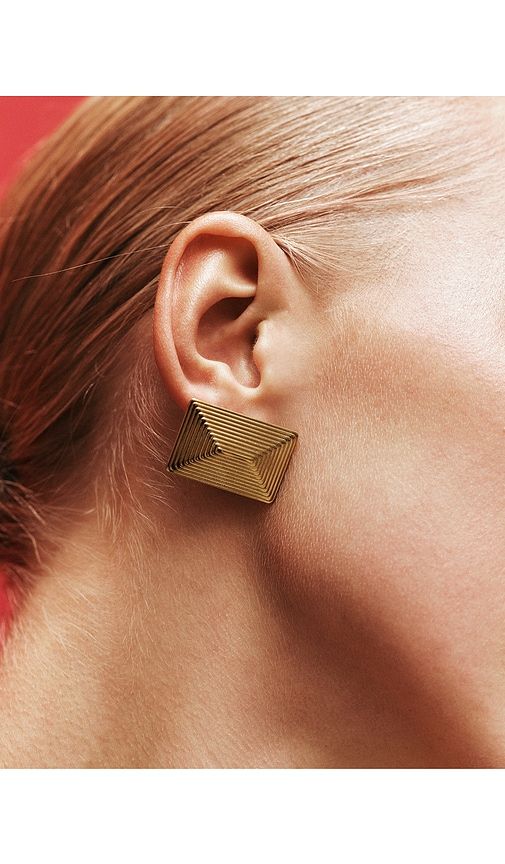 Celeste Earrings in Metallic - Heaven Mayhem - Modalova