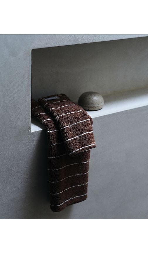 Hommey Hand Towel in Brown - Hommey - Modalova