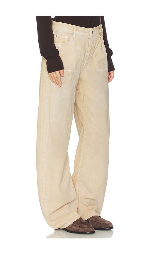 Lulu Jeans in Beige. - size 32 (also in 34, 36) - HERSKIND - Modalova
