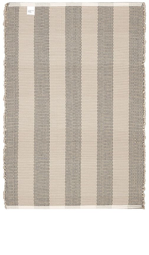 Essential Floor Mat in Taupe - HAWKINS NEW YORK - Modalova