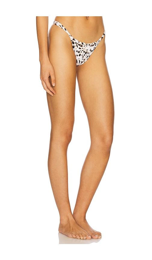 Magnolia Skimpy Printed Fixed Bikini Bottom in Ivory. - size L (also in M, S) - Indah - Modalova