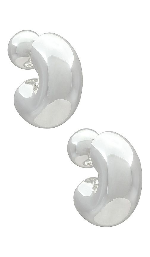 Tome Medium Hoops in Metallic - Jenny Bird - Modalova