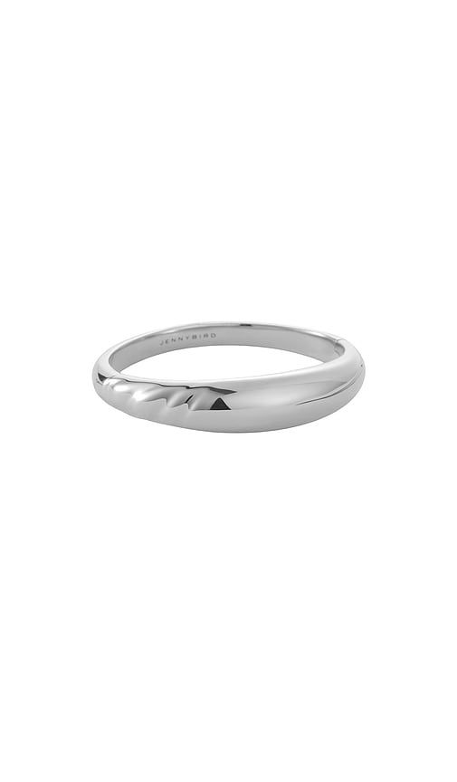 Nelle Bangle in Metallic Silver. - size L (also in M) - Jenny Bird - Modalova