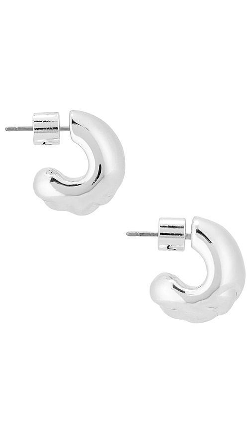 Small Nelle Hoops in Metallic - Jenny Bird - Modalova