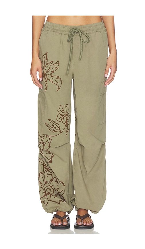 Cotton Parachute Pant in Olive. - size S (also in XS, M) - Juliet Johnstone - Modalova