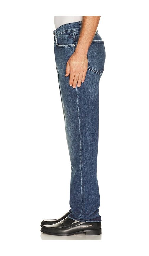 The Classic Jeans in Blue. - size 30 (also in 31, 32, 33, 34, 36) - Joe's Jeans - Modalova