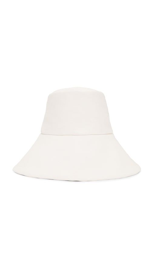 Walker in Cream. - size S (also in XL) - Janessa Leone - Modalova