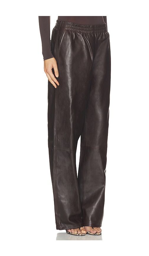 Corrine Pull On Pants in Chocolate. - size L (also in M, S, XS) - SIMKHAI - Modalova