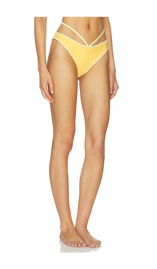Emmalynn Strappy Bikini Bottom in Yellow. - size L (also in M, S, XS) - SIMKHAI - Modalova