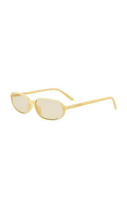 Oval Sunglasses in - JACQUEMUS - Modalova