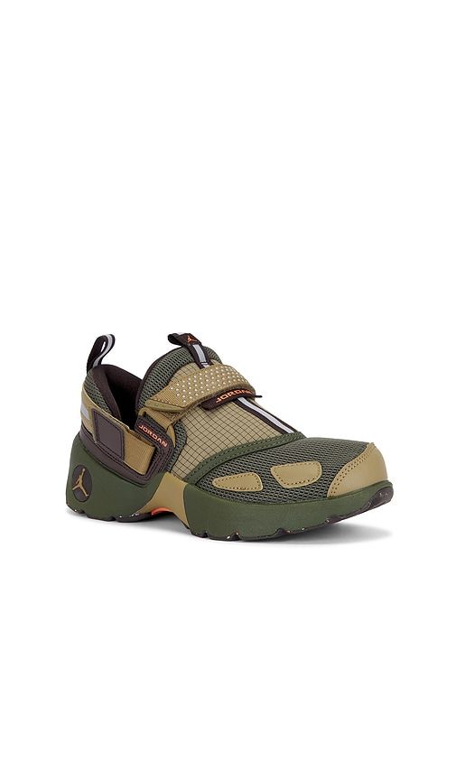 Trunner LX Sneaker in Brown,Green. - size 6 (also in 7) - Jordan - Modalova