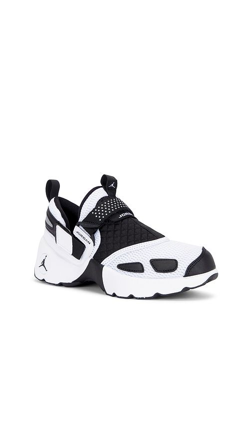 Trunner LX Sneaker in White,Black. - size 5 (also in 5.5, 6.5, 7) - Jordan - Modalova