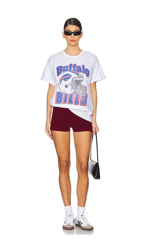 Bills Throwback Helmut Tee in . Taglia L. Also in M, S, XL/1X, XS - Junk Food - Modalova