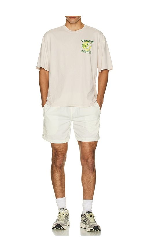 Peanuts Racquet Club Oversized Tee in Metallic Copper. - size L/XL (also in S/M) - Junk Food - Modalova