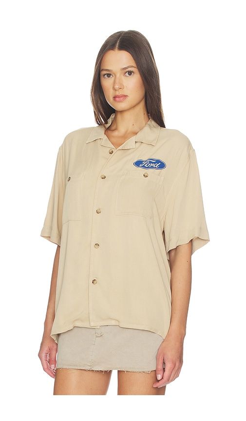 Ford Mustang Camp Shirt in Brown. - size L (also in M, XL/1X) - Junk Food - Modalova