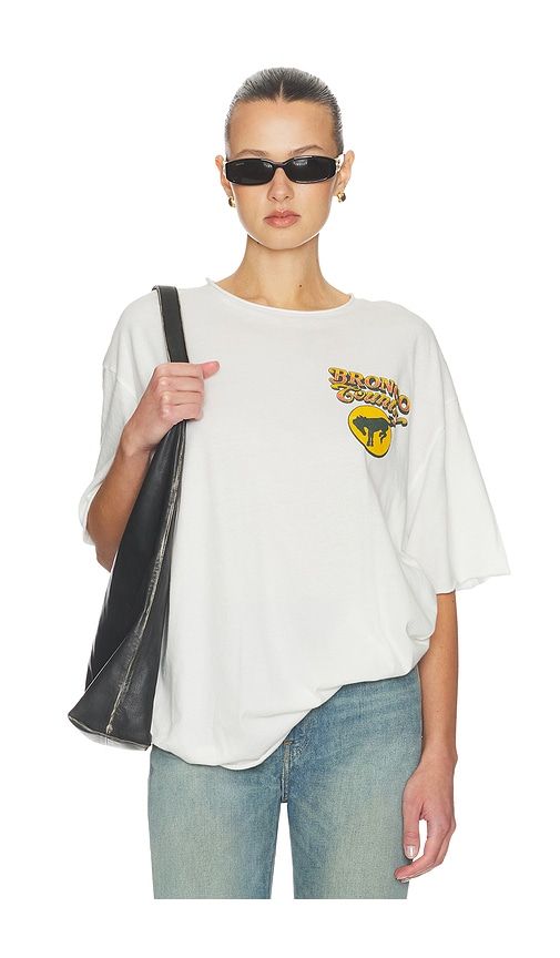 Bronco Country Tee in White. - size L/XL (also in S/M) - Junk Food - Modalova